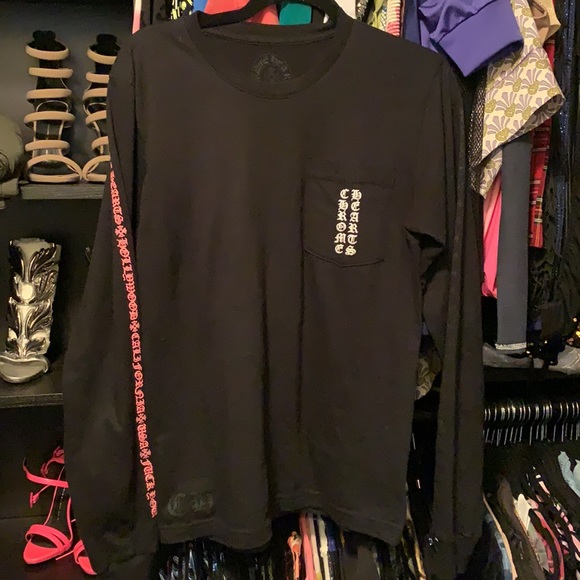 ***** SOLD on Depop****** Do Not Buy!!! Black Long Sleeve *Unisex* - Picture 2 of 4